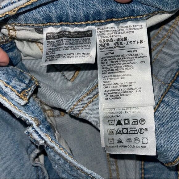 Levi's Men's 5'11 Stretch Slim Fit Distressed Jean - Picture 9 of 10